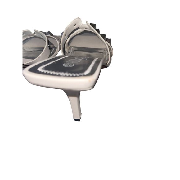 Rouge Studded White Heeled Sandals - Size 10 Sexy‎ NWT Spikes Rock Shoes Metal - Picture 3 of 4